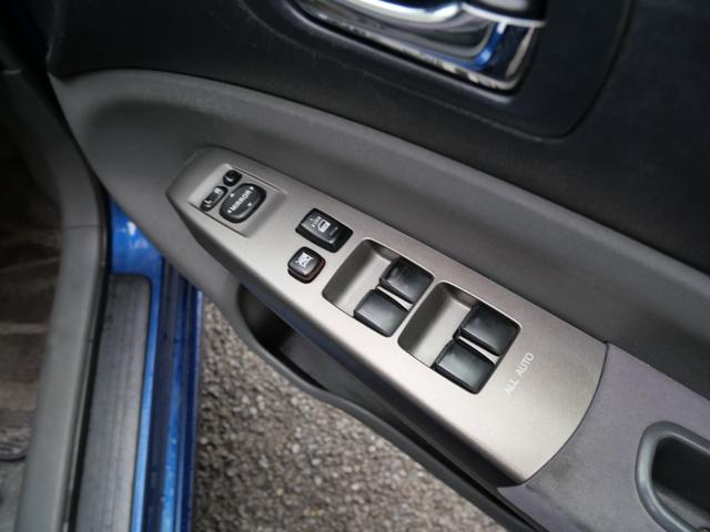 プリウス Ｓ　ナビ　バックモニター　スマートキー　プッシュスタート　ＥＴＣ　ＣＤ　ＭＤ　記録簿　電動格納ミラー　パワーウィンドウ　パワーステアリング（25枚目）