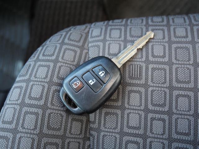 ポルテ Ｘ　キーレスエントリー　ＥＴＣ　ナビ　左側電動スライドドア　アイドリングストップ　記録簿　パワーウィンドウ　パワーステアリング（29枚目）