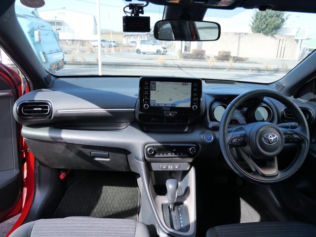 ヤリス ハイブリッドZ スマートキー プッシュスタート ナビ 全方位モニター シートヒーター USBポート ETC パワーステアリング パワーウィンドウ(7枚目)