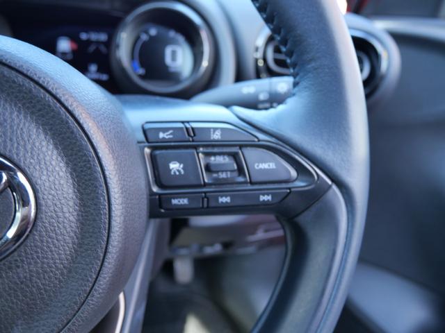 ヤリス ハイブリッドZ スマートキー プッシュスタート ナビ 全方位モニター シートヒーター USBポート ETC パワーステアリング パワーウィンドウ(33枚目)