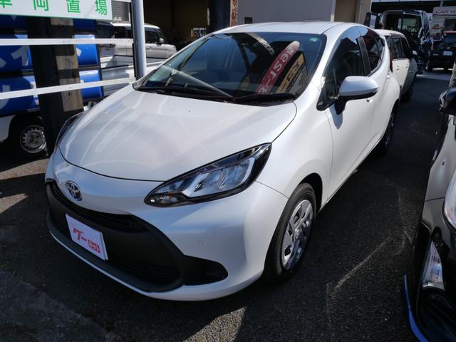 アクア Ｘ　スマートキー　プッシュスタート　ＥＴＣ　ディスプレイオーディオ　バックモニター　トラクションコントロール　パワーステアリング（2枚目）