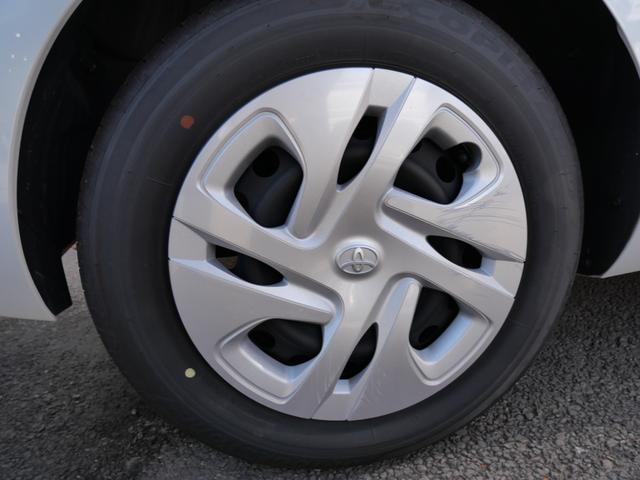 アクア Ｘ　スマートキー　プッシュスタート　ＥＴＣ　ディスプレイオーディオ　バックモニター　トラクションコントロール　パワーステアリング（8枚目）