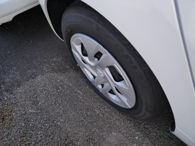 アクア Ｘ　スマートキー　プッシュスタート　ＥＴＣ　ディスプレイオーディオ　バックモニター　トラクションコントロール　パワーステアリング（10枚目）