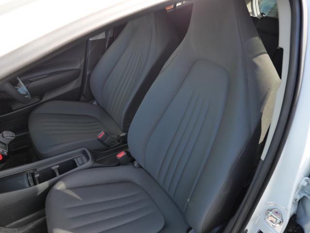 アクア Ｘ　スマートキー　プッシュスタート　ＥＴＣ　ディスプレイオーディオ　バックモニター　トラクションコントロール　パワーステアリング（15枚目）