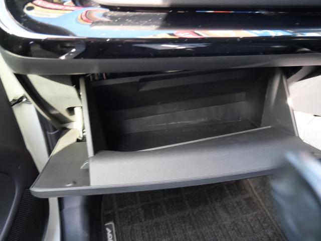 アクア Ｘ　スマートキー　プッシュスタート　ＥＴＣ　ディスプレイオーディオ　バックモニター　トラクションコントロール　パワーステアリング（19枚目）