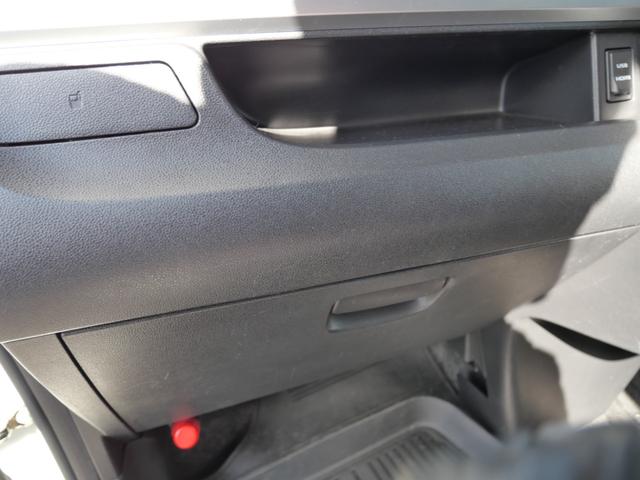 タント カスタムＲＳ　トップエディションＳＡ　両側電動スライドドア　純正ナビ　フルセグ　バックモニター　スマートキー　プッシュスタート　オートエアコン　トラクションコントロール　エコアイドル　ＥＴＣ（20枚目）