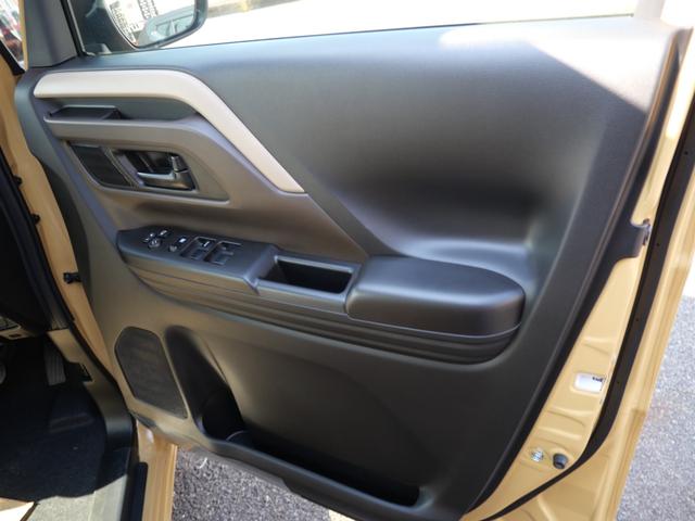 スペーシア ハイブリッドＸ　届け出済み未使用車　両側電動スライドドア　シートヒーター　ブレーキサポート　トラクションコントロール　アイドリングストップ　電動格納ミラー（12枚目）