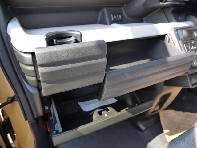 スペーシア ハイブリッドＸ　届け出済み未使用車　両側電動スライドドア　シートヒーター　ブレーキサポート　トラクションコントロール　アイドリングストップ　電動格納ミラー（19枚目）