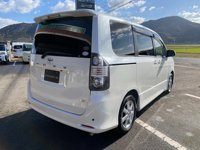 ZS フォグランプ 両側電動スライドドア(9枚目)