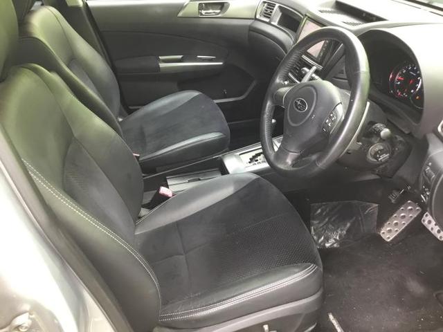 2.5iアイサイトアルカンターラセレクション 社外 7インチ メモリーナビ/シート ハーフレザー/車線逸脱防止支援システム/ヘッドランプ HID/EBD付ABS/横滑り防止装置/アイドリングストップ/TV/エアバッグ 運転席 電動シート 4WD(5枚目)