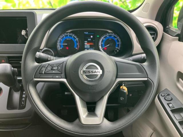 デイズ Ｓ　新品タイヤ／保証書／エマージェンシーブレーキ／車線逸脱防止支援システム／ＥＢＤ付ＡＢＳ／横滑り防止装置／アイドリングストップ／禁煙車／エアバッグ　運転席／エアバッグ　助手席／衝突安全ボディ（11枚目）