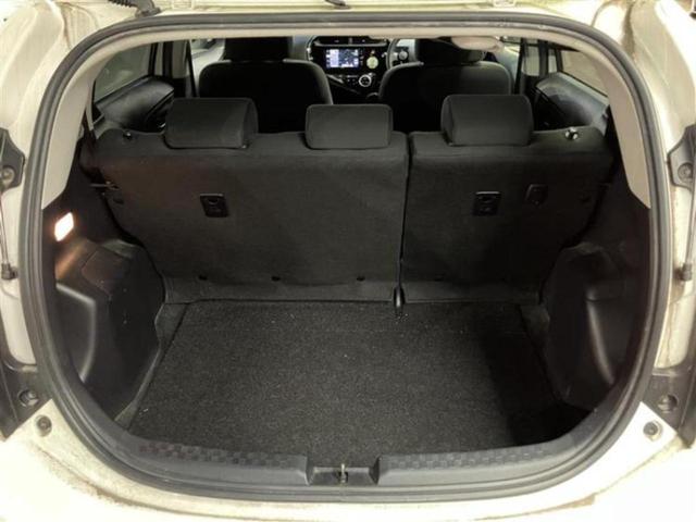 アクア Ｓスタイルブラック　新品タイヤ／保証書／社外　ＳＤナビ／衝突安全装置／車線逸脱防止支援システム／ドライブレコーダー　純正／ＥＴＣ／ＥＢＤ付ＡＢＳ／横滑り防止装置／アイドリングストップ／バックモニター／ワンセグＴＶ　記録簿（7枚目）
