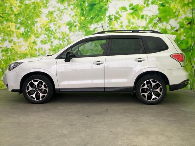 フォレスター ４ＷＤ　Ｓリミテッドスマートエディション　新品タイヤ／保証書／社外　ＳＤナビ／衝突安全装置／シートヒーター　前席／車線逸脱防止支援システム／シート　ハーフレザー／ヘッドランプ　ＬＥＤ／ＥＴＣ／ＥＢＤ付ＡＢＳ／横滑り防止装置　バックカメラ（2枚目）