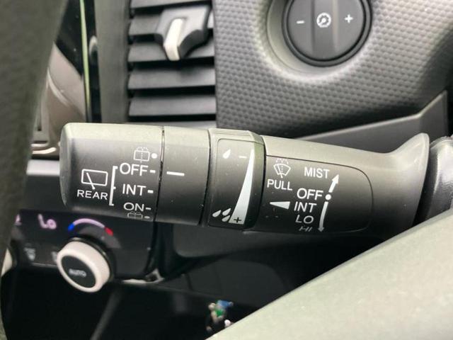 フィット ｅＨＥＶベーシック　ホンダセンシング／車線逸脱防止支援システム／ヘッドランプ　ＬＥＤ／ＥＴＣ／ＥＢＤ付ＡＢＳ／横滑り防止装置／エアバッグ　運転席／エアバッグ　助手席／エアバッグ　サイド／パワーウインドウ　レーンアシスト（13枚目）