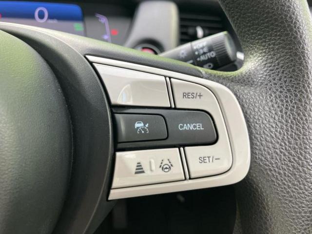フィット ｅＨＥＶベーシック　ホンダセンシング／車線逸脱防止支援システム／ヘッドランプ　ＬＥＤ／ＥＴＣ／ＥＢＤ付ＡＢＳ／横滑り防止装置／エアバッグ　運転席／エアバッグ　助手席／エアバッグ　サイド／パワーウインドウ　レーンアシスト（31枚目）