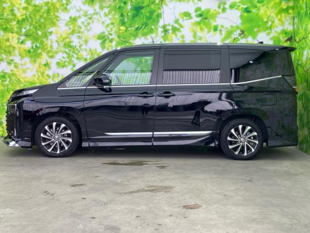 ヴォクシー ハイブリッドＳ－Ｚ　モデリスタエアロ／保証書／ディスプレイオーディオ＋ナビ１０．５インチ／トヨタセーフティセンス／両側電動スライドドア／シートヒーター　前席／パノラミックビューモニター／車線逸脱防止支援システム　ＥＴＣ（2枚目）