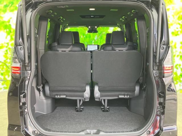 ヴォクシー ハイブリッドＳ－Ｚ　モデリスタエアロ／保証書／ディスプレイオーディオ＋ナビ１０．５インチ／トヨタセーフティセンス／両側電動スライドドア／シートヒーター　前席／パノラミックビューモニター／車線逸脱防止支援システム　ＥＴＣ（20枚目）