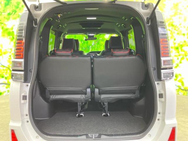 ヴォクシー ＺＳ　新品タイヤ／純正　９インチ　ＳＤナビ／フリップダウンモニター／両側電動スライドドア／ヘッドランプ　ＬＥＤ／ＥＴＣ／ＥＢＤ付ＡＢＳ／横滑り防止装置／アイドリングストップ／バックモニター／フルセグＴＶ（20枚目）