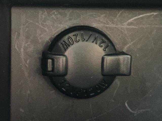 ヴォクシー ＺＳ　新品タイヤ／純正　９インチ　ＳＤナビ／フリップダウンモニター／両側電動スライドドア／ヘッドランプ　ＬＥＤ／ＥＴＣ／ＥＢＤ付ＡＢＳ／横滑り防止装置／アイドリングストップ／バックモニター／フルセグＴＶ（31枚目）