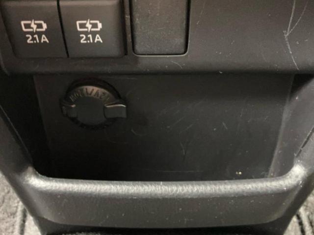 ヴォクシー ＺＳ　新品タイヤ／純正　９インチ　ＳＤナビ／フリップダウンモニター／両側電動スライドドア／ヘッドランプ　ＬＥＤ／ＥＴＣ／ＥＢＤ付ＡＢＳ／横滑り防止装置／アイドリングストップ／バックモニター／フルセグＴＶ（38枚目）