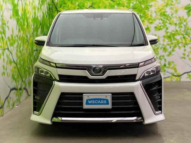 ヴォクシー ＺＳ　新品タイヤ／純正　９インチ　ＳＤナビ／フリップダウンモニター／両側電動スライドドア／ヘッドランプ　ＬＥＤ／ＥＴＣ／ＥＢＤ付ＡＢＳ／横滑り防止装置／アイドリングストップ／バックモニター／フルセグＴＶ（42枚目）