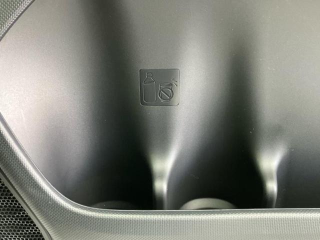 ロッキー Ｘ　ＨＥＶ　保証書／純正　９インチ　ＳＤナビ／衝突安全装置／車線逸脱防止支援システム／ＥＴＣ／ＥＢＤ付ＡＢＳ／横滑り防止装置／アイドリングストップ／フルセグＴＶ／エアバッグ　運転席／エアバッグ　助手席　記録簿（40枚目）