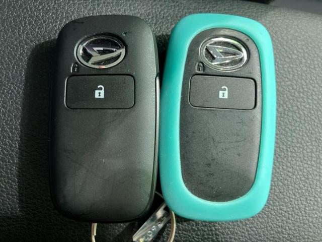 ロッキー Ｘ　ＨＥＶ　保証書／純正　９インチ　ＳＤナビ／衝突安全装置／車線逸脱防止支援システム／ＥＴＣ／ＥＢＤ付ＡＢＳ／横滑り防止装置／アイドリングストップ／フルセグＴＶ／エアバッグ　運転席／エアバッグ　助手席　記録簿（41枚目）