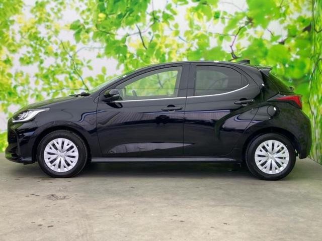 ヤリス ハイブリッドＺ　保証書／ディスプレイオーディオ／衝突安全装置／シートヒーター／車線逸脱防止支援システム／ヘッドランプ　ＬＥＤ／ＥＴＣ／ＥＢＤ付ＡＢＳ／横滑り防止装置／アイドリングストップ／クルーズコントロール（2枚目）