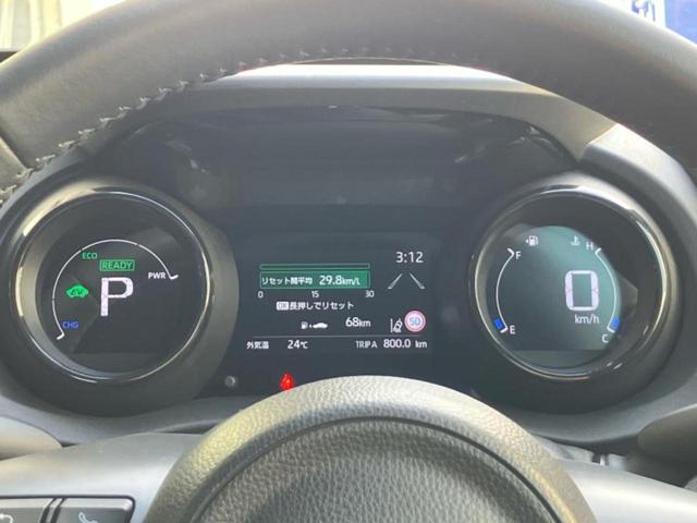 ヤリス ハイブリッドＺ　保証書／ディスプレイオーディオ／衝突安全装置／シートヒーター／車線逸脱防止支援システム／ヘッドランプ　ＬＥＤ／ＥＴＣ／ＥＢＤ付ＡＢＳ／横滑り防止装置／アイドリングストップ／クルーズコントロール（12枚目）