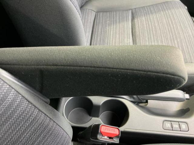 ヤリス ハイブリッドＺ　保証書／ディスプレイオーディオ／衝突安全装置／シートヒーター／車線逸脱防止支援システム／ヘッドランプ　ＬＥＤ／ＥＴＣ／ＥＢＤ付ＡＢＳ／横滑り防止装置／アイドリングストップ／クルーズコントロール（28枚目）