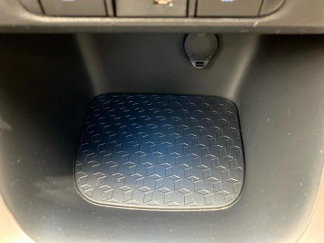 ヤリス ハイブリッドＺ　保証書／ディスプレイオーディオ／衝突安全装置／シートヒーター／車線逸脱防止支援システム／ヘッドランプ　ＬＥＤ／ＥＴＣ／ＥＢＤ付ＡＢＳ／横滑り防止装置／アイドリングストップ／クルーズコントロール（34枚目）