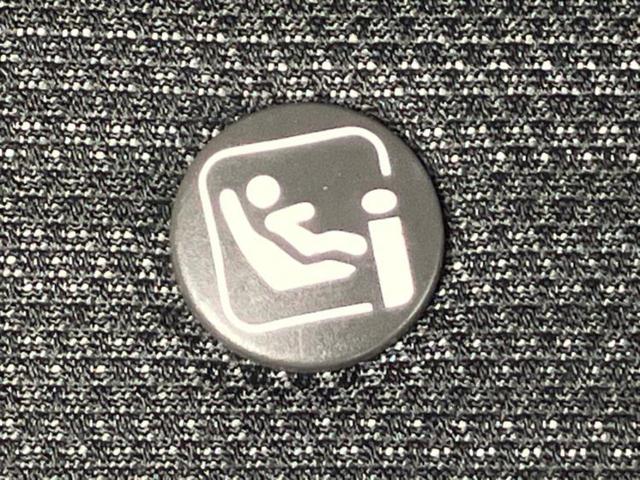 ヤリス ハイブリッドＺ　保証書／ディスプレイオーディオ／衝突安全装置／シートヒーター／車線逸脱防止支援システム／ヘッドランプ　ＬＥＤ／ＥＴＣ／ＥＢＤ付ＡＢＳ／横滑り防止装置／アイドリングストップ／クルーズコントロール（41枚目）