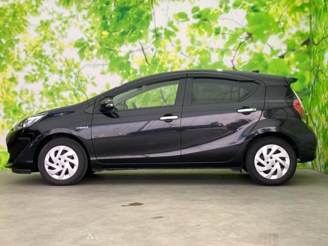 アクア Sスタイルブラック 保証書/純正 SDナビ/衝突安全装置/車線逸脱防止支援システム/ETC/EBD付ABS/横滑り防止装置/アイドリングストップ/フルセグTV/エアバッグ 運転席/エアバッグ 助手席/パワーウインドウ(2枚目)