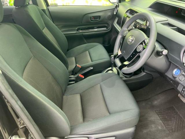 アクア Sスタイルブラック 保証書/純正 SDナビ/衝突安全装置/車線逸脱防止支援システム/ETC/EBD付ABS/横滑り防止装置/アイドリングストップ/フルセグTV/エアバッグ 運転席/エアバッグ 助手席/パワーウインドウ(4枚目)