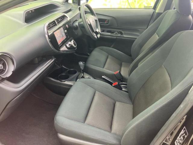 アクア Sスタイルブラック 保証書/純正 SDナビ/衝突安全装置/車線逸脱防止支援システム/ETC/EBD付ABS/横滑り防止装置/アイドリングストップ/フルセグTV/エアバッグ 運転席/エアバッグ 助手席/パワーウインドウ(6枚目)