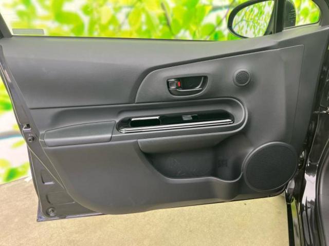 アクア Sスタイルブラック 保証書/純正 SDナビ/衝突安全装置/車線逸脱防止支援システム/ETC/EBD付ABS/横滑り防止装置/アイドリングストップ/フルセグTV/エアバッグ 運転席/エアバッグ 助手席/パワーウインドウ(22枚目)