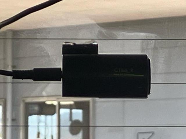 アクア Sスタイルブラック 保証書/純正 SDナビ/衝突安全装置/車線逸脱防止支援システム/ETC/EBD付ABS/横滑り防止装置/アイドリングストップ/フルセグTV/エアバッグ 運転席/エアバッグ 助手席/パワーウインドウ(34枚目)