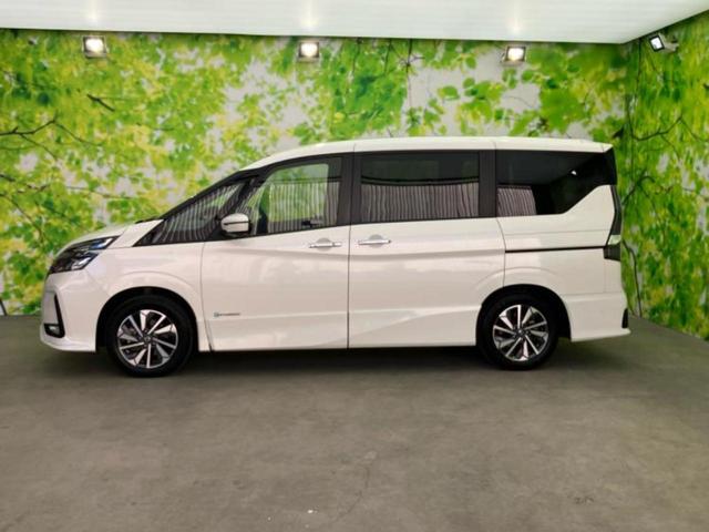 セレナ ｅパワーハイウェイスターＶ　保証書／純正　１０インチ　メモリーナビ／衝突安全装置／両側電動スライドドア／シートヒーター　前席／アラウンドビューモニター／車線逸脱防止支援システム／ドライブレコーダー　社外／ヘッドランプ　ＬＥＤ（2枚目）