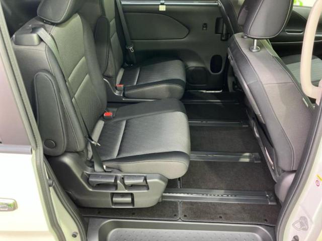 セレナ ｅパワーハイウェイスターＶ　保証書／純正　１０インチ　メモリーナビ／衝突安全装置／両側電動スライドドア／シートヒーター　前席／アラウンドビューモニター／車線逸脱防止支援システム／ドライブレコーダー　社外／ヘッドランプ　ＬＥＤ（5枚目）