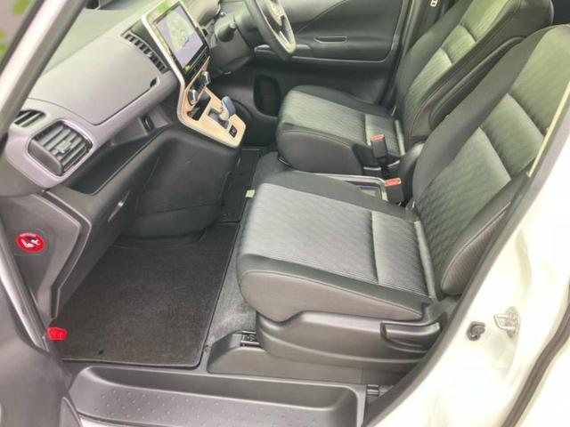 セレナ ｅパワーハイウェイスターＶ　保証書／純正　１０インチ　メモリーナビ／衝突安全装置／両側電動スライドドア／シートヒーター　前席／アラウンドビューモニター／車線逸脱防止支援システム／ドライブレコーダー　社外／ヘッドランプ　ＬＥＤ（7枚目）