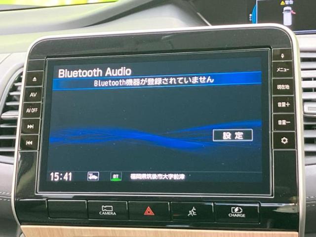 セレナ ｅパワーハイウェイスターＶ　保証書／純正　１０インチ　メモリーナビ／衝突安全装置／両側電動スライドドア／シートヒーター　前席／アラウンドビューモニター／車線逸脱防止支援システム／ドライブレコーダー　社外／ヘッドランプ　ＬＥＤ（12枚目）