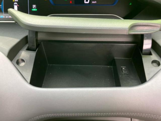 セレナ ｅパワーハイウェイスターＶ　保証書／純正　１０インチ　メモリーナビ／衝突安全装置／両側電動スライドドア／シートヒーター　前席／アラウンドビューモニター／車線逸脱防止支援システム／ドライブレコーダー　社外／ヘッドランプ　ＬＥＤ（38枚目）