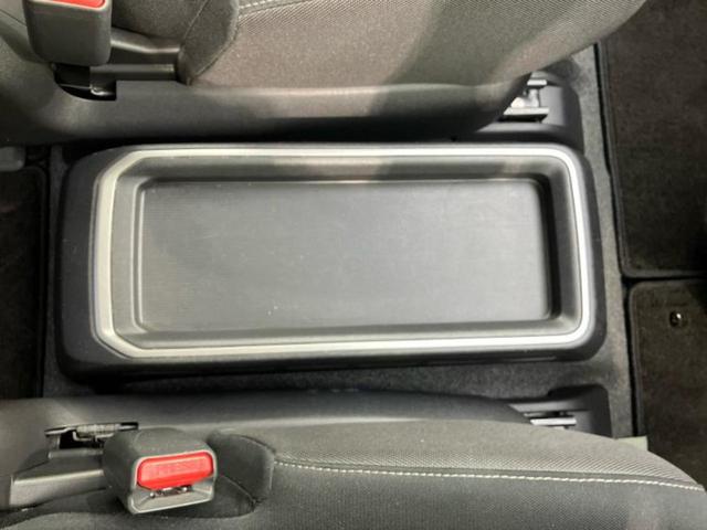 セレナ ｅパワーハイウェイスターＶ　保証書／純正　１０インチ　メモリーナビ／衝突安全装置／両側電動スライドドア／シートヒーター　前席／アラウンドビューモニター／車線逸脱防止支援システム／ドライブレコーダー　社外／ヘッドランプ　ＬＥＤ（43枚目）