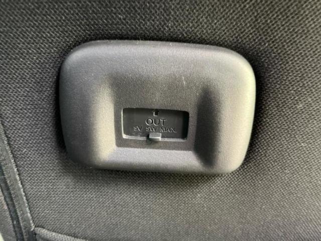 セレナ ｅパワーハイウェイスターＶ　保証書／純正　１０インチ　メモリーナビ／衝突安全装置／両側電動スライドドア／シートヒーター　前席／アラウンドビューモニター／車線逸脱防止支援システム／ドライブレコーダー　社外／ヘッドランプ　ＬＥＤ（47枚目）