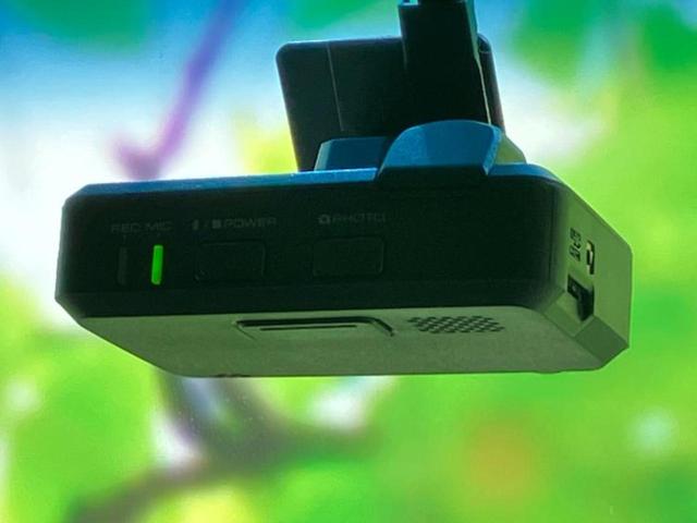 タント カスタムＲＳトップエディションＳＡ２　新品タイヤ／保証書／純正　ＳＤナビ／衝突安全装置／両側電動スライドドア／ヘッドランプ　ＬＥＤ／ＥＴＣ／ＥＢＤ付ＡＢＳ／横滑り防止装置／アイドリングストップ／バックモニター／フルセグＴＶ　バックカメラ（32枚目）