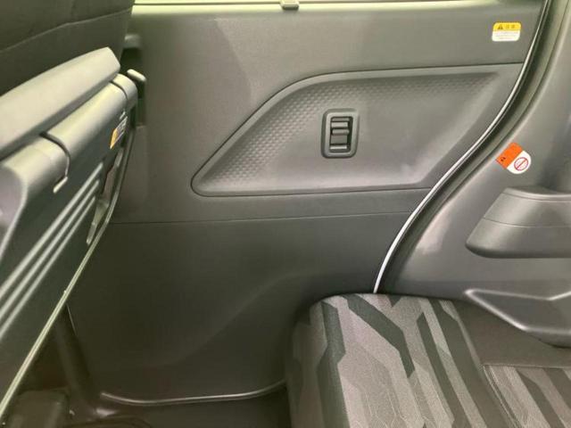 タント ファンクロスターボ　新品タイヤ／保証書／ディスプレイオーディオ／衝突安全装置／両側電動スライドドア／シートヒーター／パノラマモニター／車線逸脱防止支援システム／ドライブレコーダー　前後／ヘッドランプ　ＬＥＤ　全周囲カメラ（21枚目）