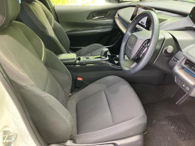 プリウス Ｇ　新品タイヤ／ディスプレイオーディオ＋ナビ８インチ／トヨタセーフティセンス／シートヒーター　前席／車線逸脱防止支援システム／パーキングアシスト　バックガイド／ヘッドランプ　ＬＥＤ　衝突被害軽減システム（4枚目）