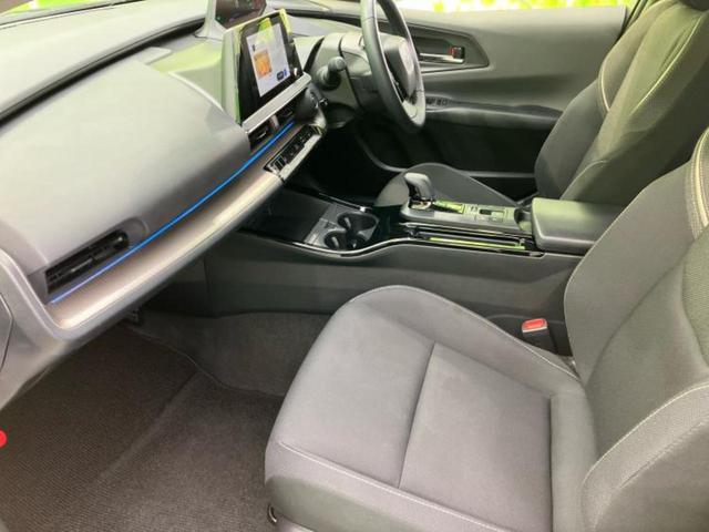 プリウス Ｇ　新品タイヤ／ディスプレイオーディオ＋ナビ８インチ／トヨタセーフティセンス／シートヒーター　前席／車線逸脱防止支援システム／パーキングアシスト　バックガイド／ヘッドランプ　ＬＥＤ　衝突被害軽減システム（6枚目）