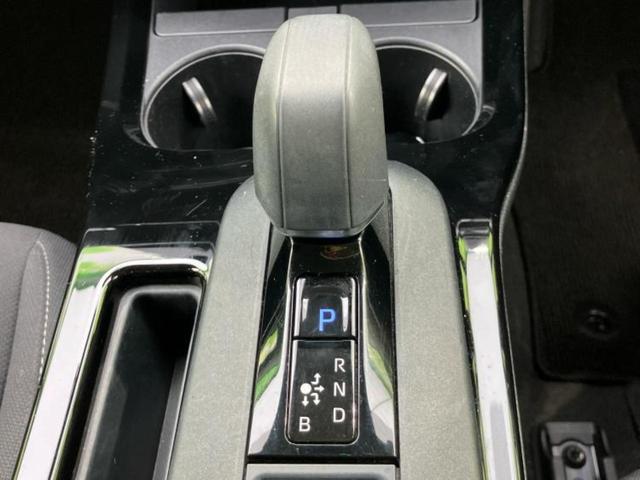 プリウス Ｇ　新品タイヤ／ディスプレイオーディオ＋ナビ８インチ／トヨタセーフティセンス／シートヒーター　前席／車線逸脱防止支援システム／パーキングアシスト　バックガイド／ヘッドランプ　ＬＥＤ　衝突被害軽減システム（18枚目）