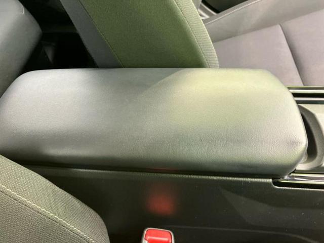 プリウス Ｇ　新品タイヤ／ディスプレイオーディオ＋ナビ８インチ／トヨタセーフティセンス／シートヒーター　前席／車線逸脱防止支援システム／パーキングアシスト　バックガイド／ヘッドランプ　ＬＥＤ　衝突被害軽減システム（30枚目）